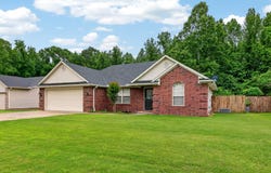 36 Ryleigh Circle, Cabot, AR 72023