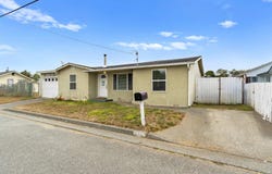 240 Glenn St, Crescent City, CA 95531