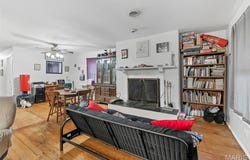 10 Highway J, Wright City, MO 63390
