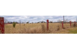 150 W Callaway Ct, Lockhart, TX 78644