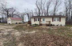19301 State Highway N, Squires, MO 65755