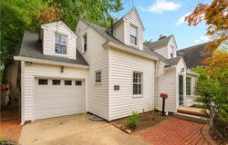 11 Ross Drive, Akron, OH 44313