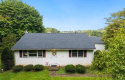 325 E MOUNT KIRK Avenue, EAGLEVILLE, PA 19403