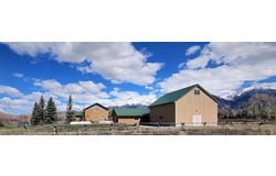 4239 Summit Dr, Mackay, ID 83251