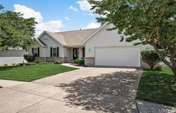 1156 Ivy Point Drive, O'Fallon, MO 63366
