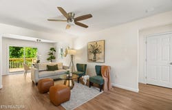 618 Glendale Ave, Clinton, TN 37716