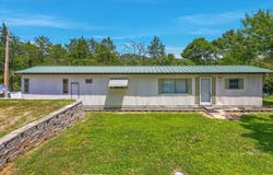 236 Onyx Lane, Galena, MO 65656