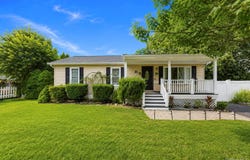 13 Adobe Drive, Shirley, NY 11967