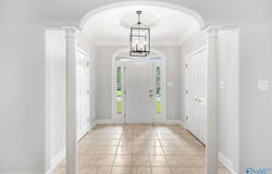 1507 NE Crown Pointe Drive, Hartselle, AL 35640