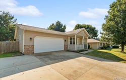 708 S Library Street, Waterloo, IL 62298