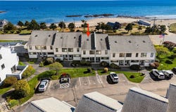 947 Ocean Boulevard, Hampton, NH 03842