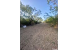496 D Chavarria, Eagle Pass, TX 78852