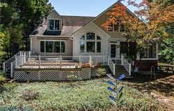 75 Lagrange Avenue, Kilmarnock, VA 22482
