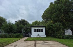 1405 Meadow View Road, Yankton, SD 57078