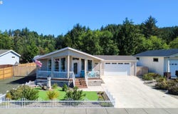 1060 CEDAR Loop, Lakeside, OR 97449