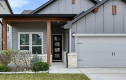 4807 Night Herder, St Hedwig, TX 78152
