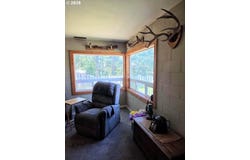 1070 MAIN St, Arlington, OR 97812