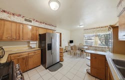 855 W 73rd Street, Chicago, IL 60621