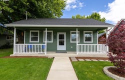 233 S 15TH St, Philomath, OR 97370
