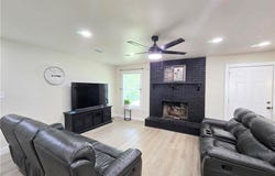 800 N 8th ST, Van Buren, AR 72956
