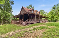 1803 Patsy Riffe Road, Middleburg, KY 42541