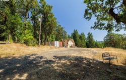 85241 JESSIE Ln, Eugene, OR 97405
