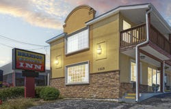 1325 W 76 Country Boulevard, Branson, MO 65616