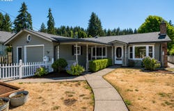 1012 S WATER St, Silverton, OR 97381