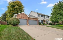 417 Silver Spring Drive, Springfield, IL 62702