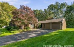 838 Brook Village Court, Holland, MI 49423