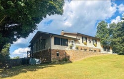 2334 Litton Rd, Oneida, TN 37841