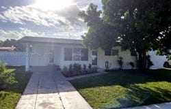 5431 W 8th Ct, Hialeah, FL 33012