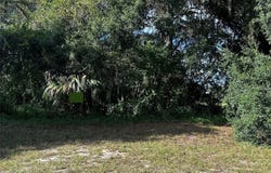 722 HIGHWAY 40 W, INGLIS, FL 34449