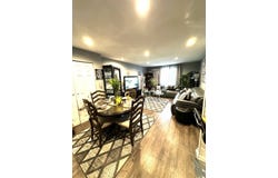 105 W Elk Trail, Carol Stream, IL 60188