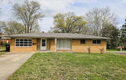 700 Magnolia Avenue, Mt Vernon, IL 62864