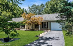 2 York Circle, Jackson, NJ 08527
