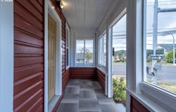 500 COWLITZ Way, Kelso, WA 98626