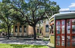 3300 ST CHARLES Avenue, New Orleans, LA 70115