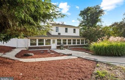447 E PROSPECT Avenue, WEST BERLIN, NJ 08091