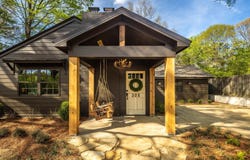 306 W POPLAR Ave, Collierville, TN 38017