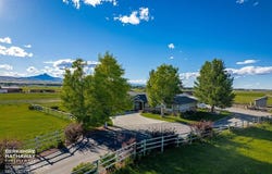 39 Nez Perce Dr, Cody, WY 82414