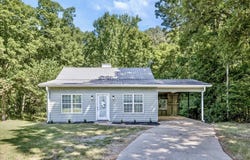 200 GORDON Dr, Somerville, TN 38068