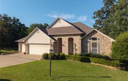 2710 Parkway Lane, Van Buren, AR 72956