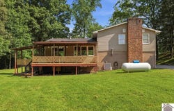 957 hughes rd, Wickliffe, KY 42087
