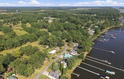 27 Croatan Avenue, Bath, NC 27808