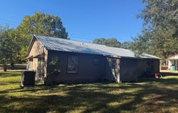 221 E Browning, DeKalb, TX 75559