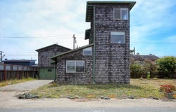 550 Worcester Drive, Cambria, CA 93428