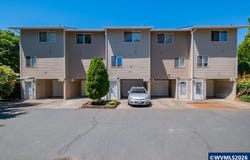 2190 Maplewood Dr S, Salem, OR 97306