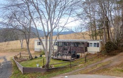 567 Clyde Downs Rd, Franklin, NC 28734