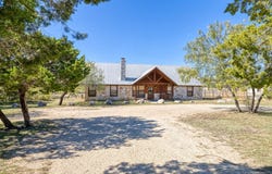 38 Mountain Laurel, Concan, TX 78838
